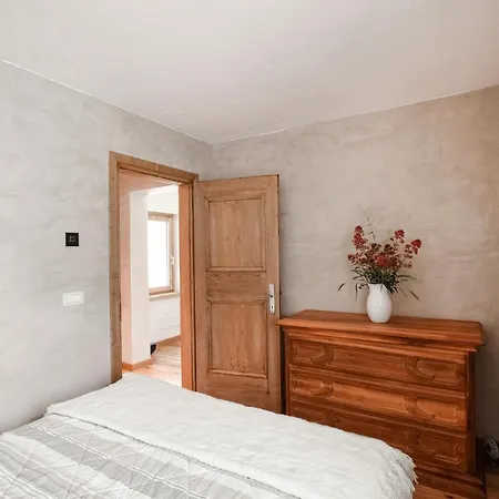3 Bedroom Awesome In בית נופש Lamon