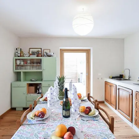 בית נופש 3 Bedroom Awesome In