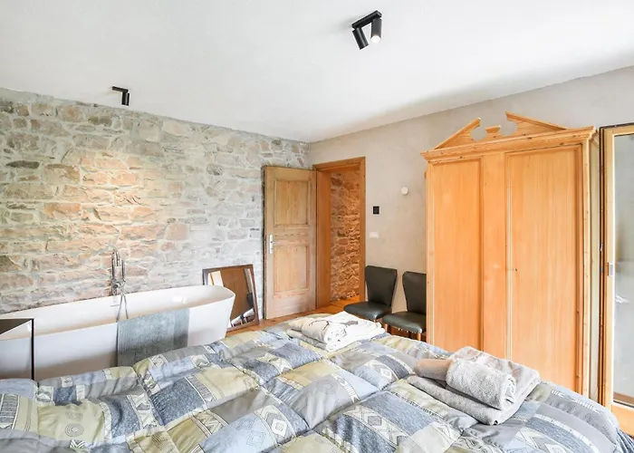 펜션 3 Bedroom Awesome In *